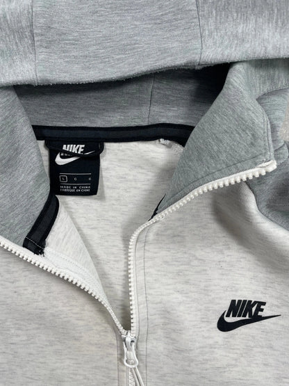 Nike Tech fleece Jacket - L Trésor d'Art