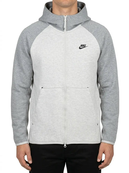 Nike Tech fleece Jacket - L Trésor d'Art