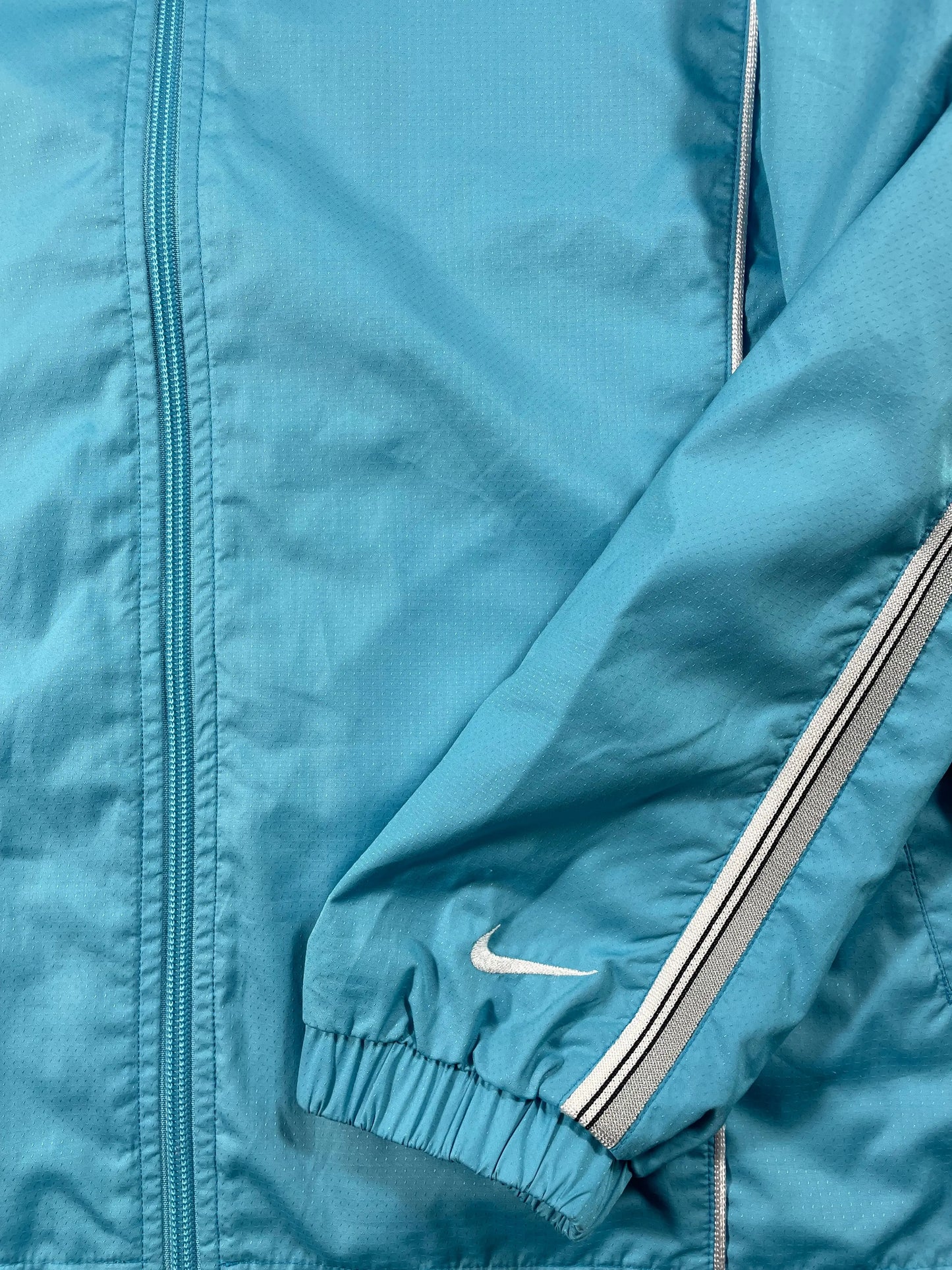 Nike Jacket - L Trésor d'Art