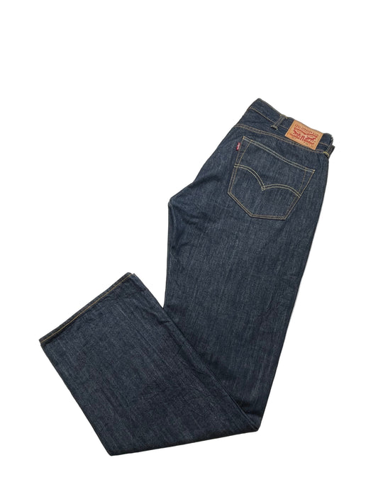 Levis Jeans - 38
